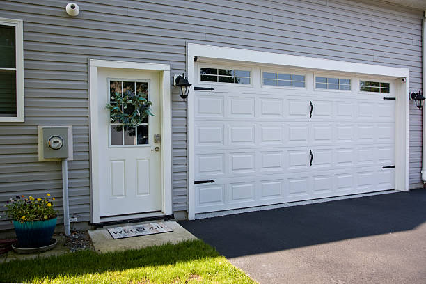 24/7 Emergency Garage Door Panel Replacement experts in Clifton Forge, VA